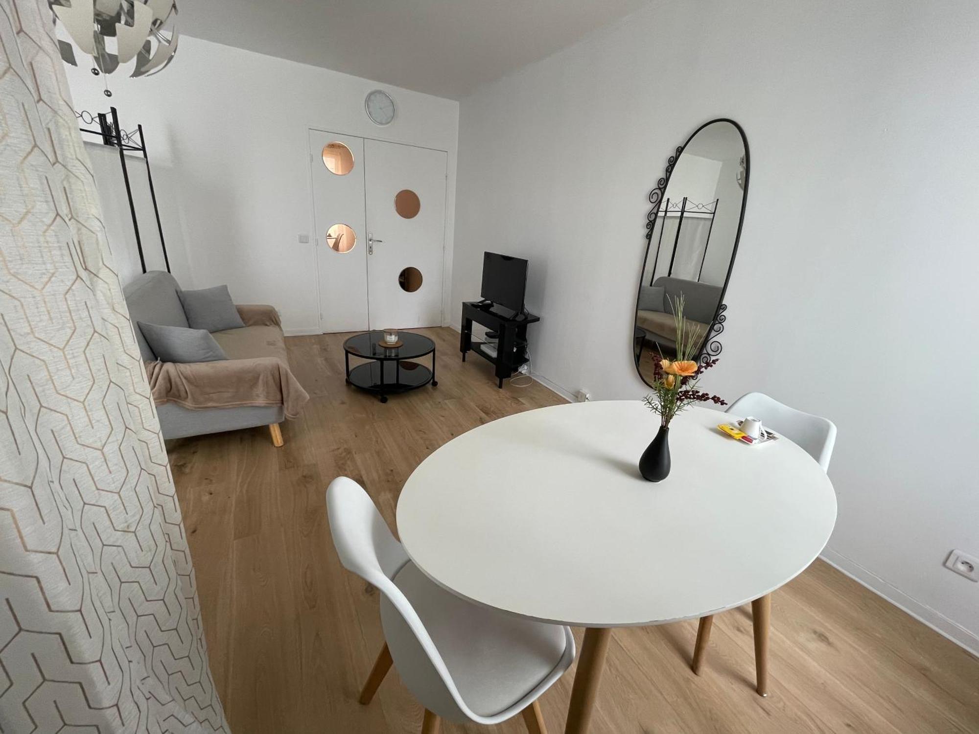 Jolie Chambre Proche De Paris Et Sa Peripherie Aubervilliers Exterior foto